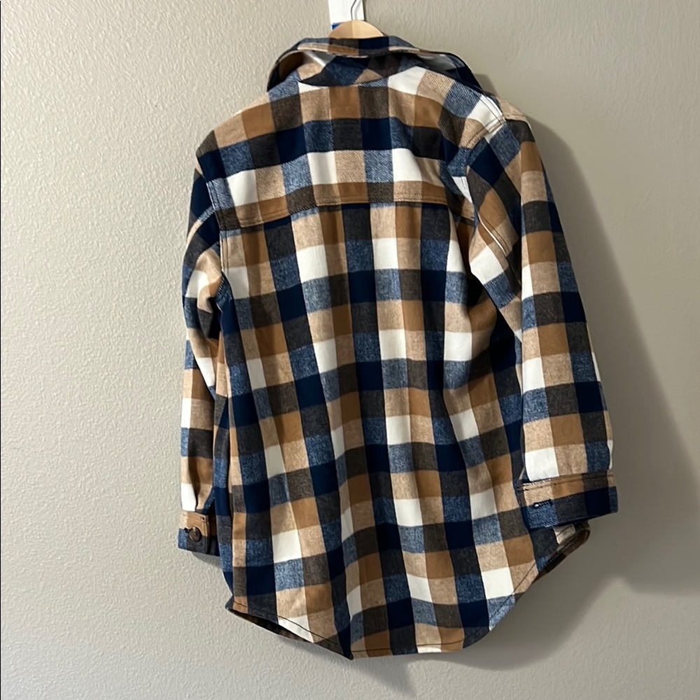 Old Navy Women’s Plaid oversized Shaket - Navy and Tan - Picture 2 of 2